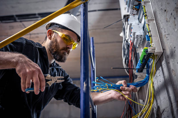 Best Circuit Breaker Repair  in Aledo, IL